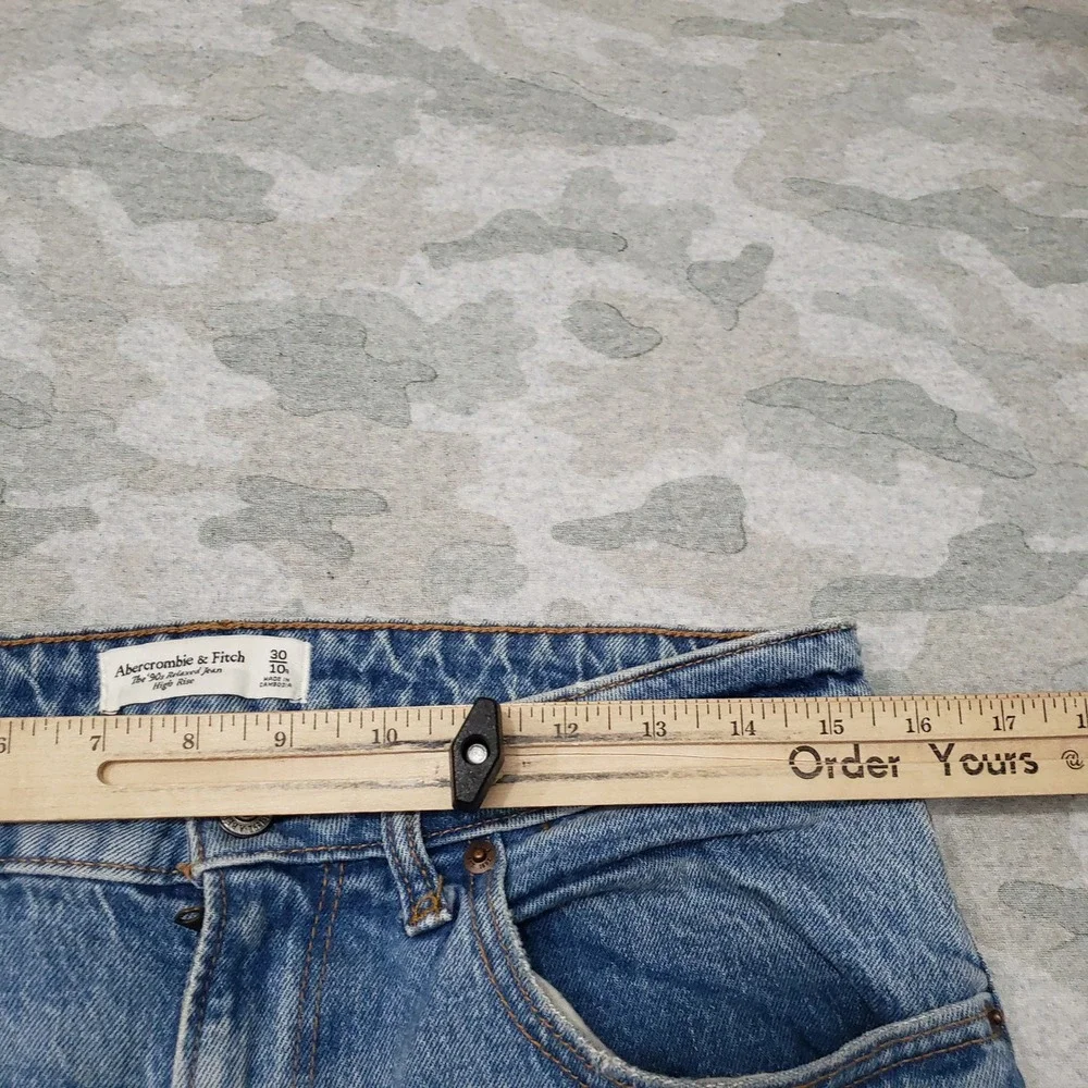 Abercrombie & Fitch Jeans Women 30/10R Blue Distressed Denim Whiskered Relaxed